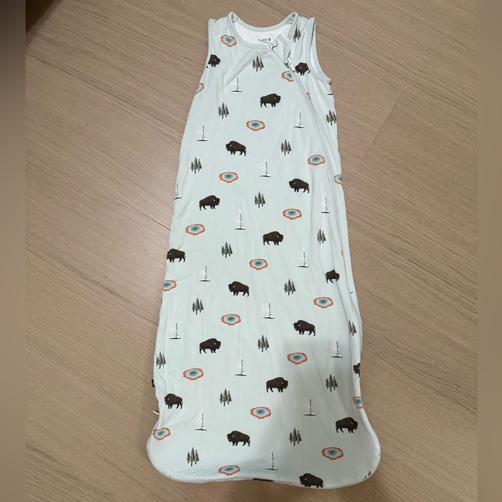 Kyte BABY Sleeveless Pajama with Buffalo and Tree Print 0.5 Tog
